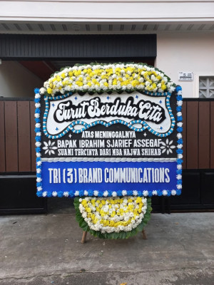 Papan Bunga Duka di Cisantren Kidul